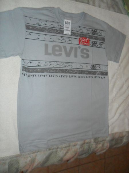 camiseta Levi's